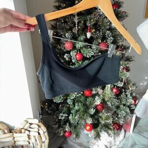 Black crop top croptop one